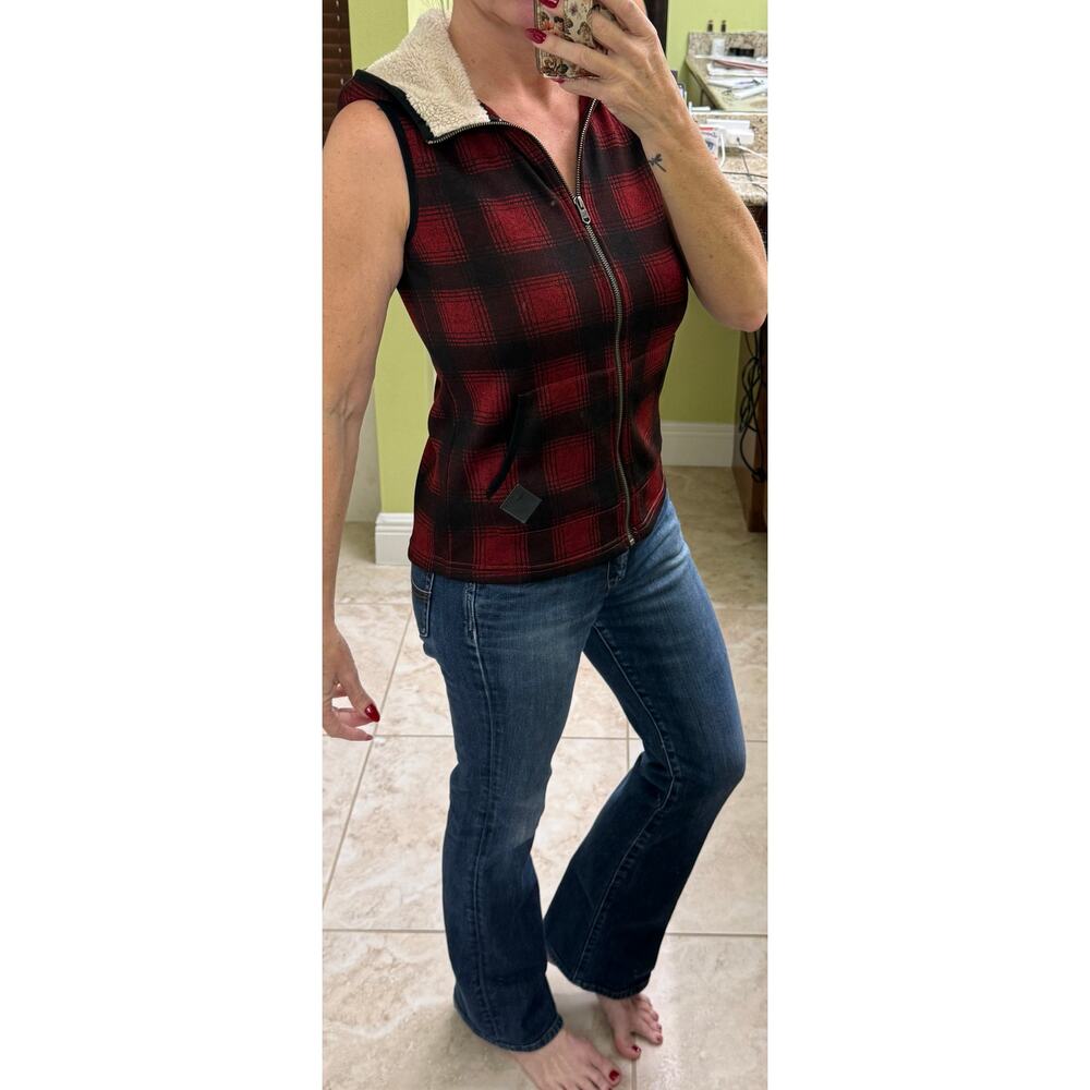 Eddie Bauer NWOT XS buffalo plaid red black vest sherpa tan hoodie women's - Picture 5 of 7
